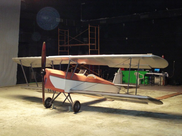 Avión en set